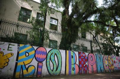  PORTO ALEGRE, RS, BRASIL, 09-05-2018: Imagens da fachada do Instituto Estadual Rio Branco, escola pública na Avenida Protásio Alves em Porto Alegre (FOTO FÉLIX ZUCCO/AGÊNCIA RBS, Editoria Notícias).