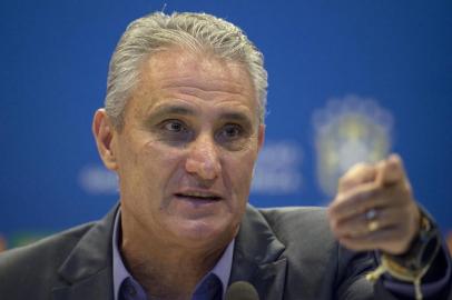  Brazilian football team head coach Tite, attends a press conference to announce the list of players for the upcoming friendly matches against Russia and Germany in preparation ahead of Russia 2018 World Cup, at the CBF (Brazilian Football Confederation) headquarters in Rio de Janeiro, Brazil on March 12, 2018.  / AFP PHOTO / Mauro PimentelEditoria: SPOLocal: Rio de JaneiroIndexador: MAURO PIMENTELSecao: soccerFonte: AFPFotógrafo: STF