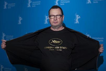 TOPSHOTSDanish director Lars von Trier poses during the photocall for the film Nymphomaniac Volume I (Long Version) at the 64th Berlinale Film Festival in Berlin on February 9, 2014. The 64th Berlinale, the first major European film festival of the year, with 24 international productions screening in the main showcase takes place until Febuary 16, 2014. AFP PHOTO / JOHANNES EISELE