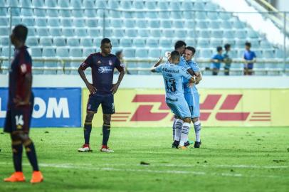 Gremio x MonagasRS - FUTEBOL/CONMEBOL LIBERTADORES 2018 /GREMIO X MONAGAS - ESPORTES - Lance da partida entre Gremio e Monagas disputada na noite desta terca-feira, no Estadio Monumental de Maturin, na Venezuela, valida pela Conmebol Libertadores 2018. FOTO: LUCAS UEBEL/GREMIO FBPAEditoria: SPOIndexador: Lucas UebelSecao: futebolFonte: Gremio.netFotógrafo: Gremio x Monagas