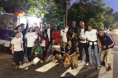 ONG Centro Social da Rua lança projeto Lavanderia de Rua para ajudar moradores de rua no centro de Porto Alegre