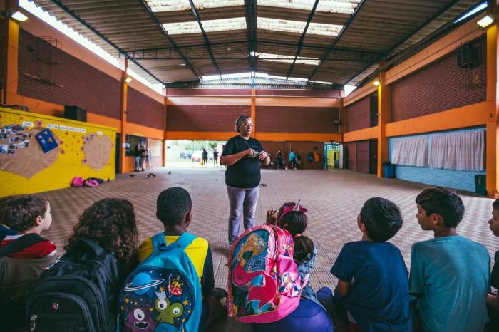 Escola de São Carlos desmatricula 90 alunos por faltas em