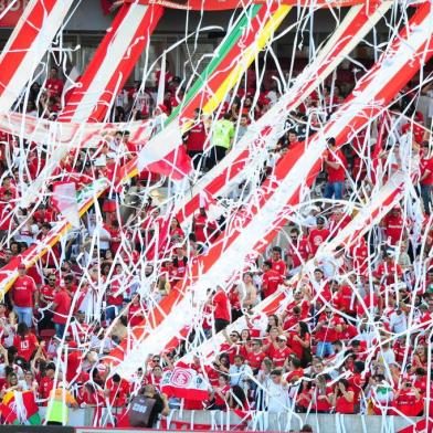  PORTO ALEGRE, RS, BRASIL, 11.11.2017. Inter x Vila Nova no Beira-Rio. O Inter recebe o Vila Nova neste sábado (11), no Beira-Rio, em jogo que pode garantir o acesso à Série A. Confira imagens da torcida e da partidaFoto: Carlos Macedo/Agência RBS