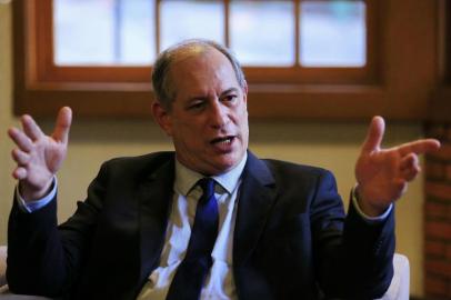  GRAMADO, RS, BRASIL, 10/05/2018: O pré-candidato à presidência da República Ciro Gomes em entrevista no hotel Laghetto Gramado.Indexador: Isadora Neumann