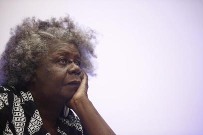  PORTO ALEGRE, RS, BRASIL - 2018.05.04 - Retrato da escritora Conceição Evaristo para o Com a Palavra. (Foto: ANDRÉ ÁVILA/ Agência RBS)