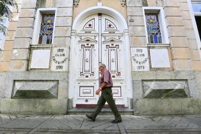  PELOTAS, RS, BRASIL, 18/04/2018: Conselho do Iphan decidirá se o conjunto histórico do município e o modo de fazer doces da região vão se tornar patrimônio. Na foto: Clube Caixeiral