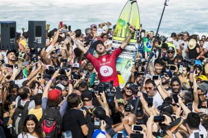 zol - filipe toledo - Circuito Mundial de Surfe de 2018 - saquarema - brasil