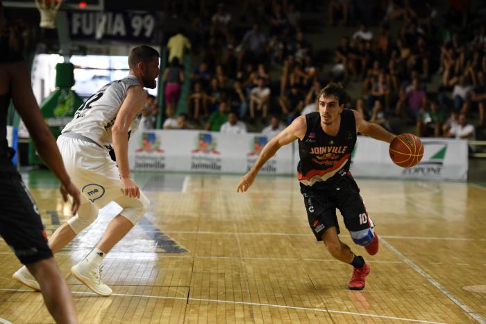 Victor Lira / Bauru Basket, divulgação