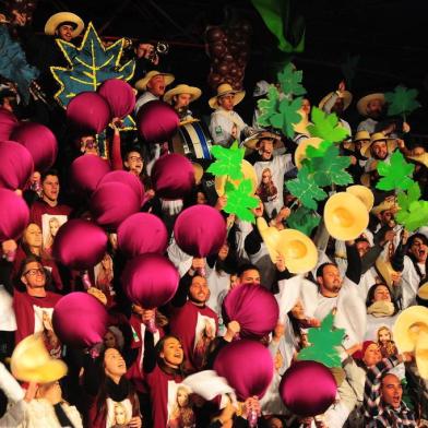  CAXIAS DO SUL, RS, BRASIL, 19/05/2018. Escolha da rainha e princesas da 32ª Festa da Uva 2019 realizada nos pavilhões da Festa da Uva, (Porthus Junior/Agência RBS)