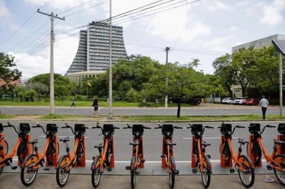  PORTO ALEGRE, RS, BRASIL, 28-02-2018. Novo modelo de bicicletas e sistema BikePoa. (FOTO: ANDERSON FETTER/AGÊNCIA RBS)