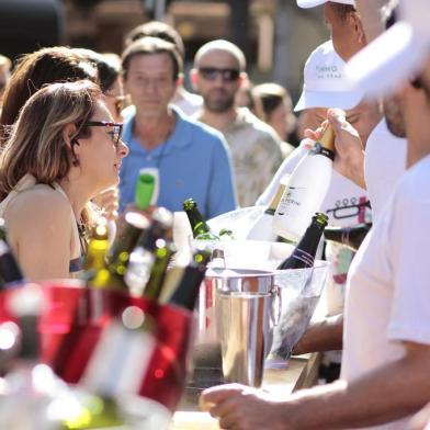 Evento Vinho na Praça