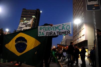  CAXIAS DO SUL, RS, BRASIL, 25/05/2018Protesto da praça Dante Alighieri (Lucas Amorelli/Agência RBS)