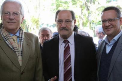 Vice-governador José Paulo Cairoli (PSD), José Ivo Sasrtori (MDB) e ex-deputado federal Beto Albuquerque (PSB)