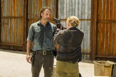 Andrew Lincoln as Rick Grimes, Lindsley Register as LauraÂ - The Walking Dead _ Season 7, Episode 8 - Photo Credit: Gene Page/AMC