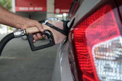  FLORIANÓPOLIS, SC, BRASIL, 01/06/2018: Preço da gasolina após a greve dos caminhoneiro. Na foto:  Posto Balneário no Estreito.  (Foto: CRISTIANO ESTRELA / DIÁRIO CATARINENSE)