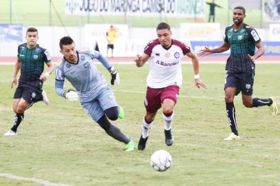  FOTO EM BAIXA RESOLUÇÃOMARINGÁ, PR, BRASIL, 03/06/2018. Maringá x Caxias, jogo de ida válido pela segunda fase da série D do Campeonato Brasileiro e realizado no estádio Willie Davids, em Maringá. (João Paulo Santos/Especial)