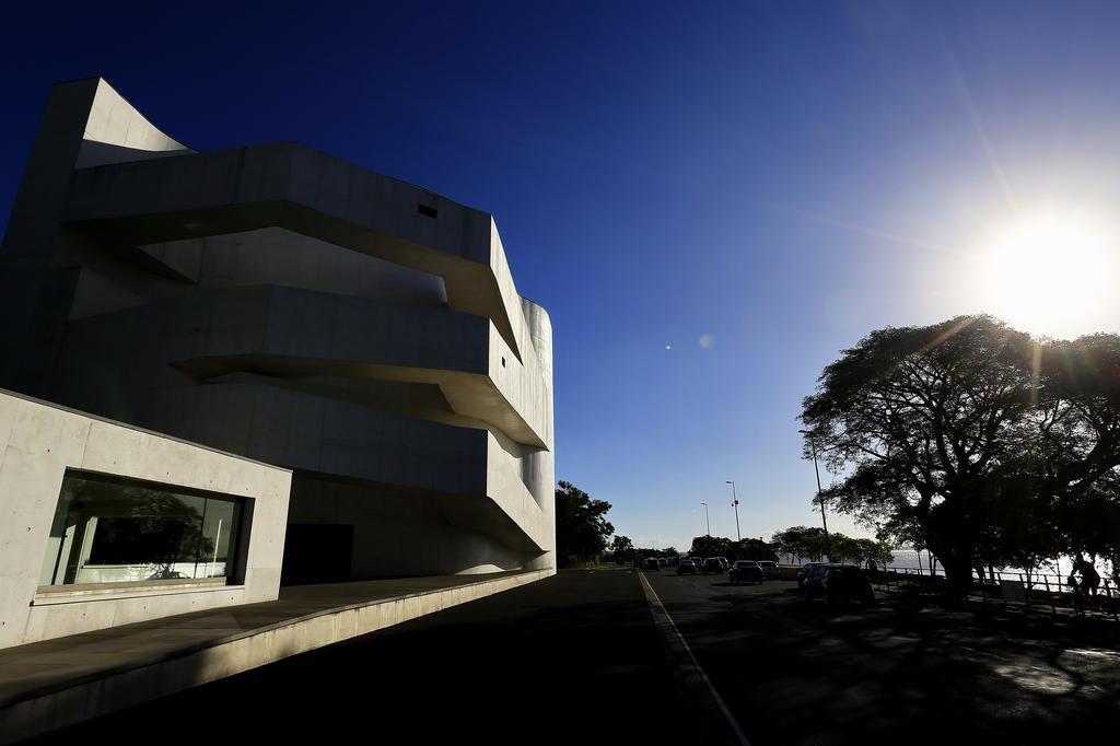 ARQBH: EDIFÍCIO VILLAS BÔAS e EDIFÍCIO VALLE FERREIRA - ESCOLA DE DIREITO  UFMG