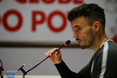  PORTO ALEGRE, RS, BRASIL, 04/06/2018 - Coletiva do jogador Zeca do Internacional. (FOTOGRAFO: LAURO ALVES / AGENCIA RBS)