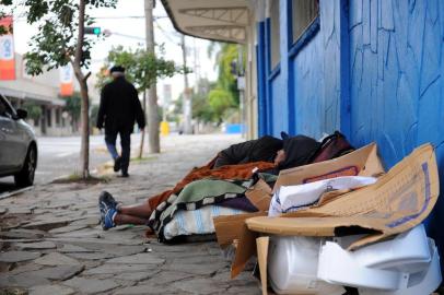  CAXIAS DO SUL, RS, BRASIL 03/06/2018Moradores de rua dormindo no centro de Caxias do Sul. (Felipe Nyland/Agência RBS)