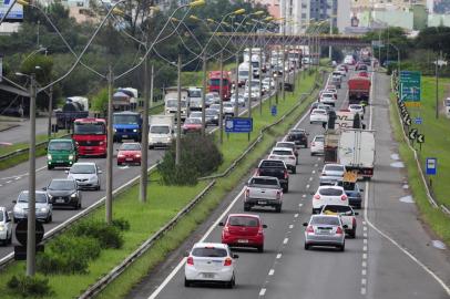  SÃO LEOPOLDO - BRASIL - Estradas mais perigosas do país. Dois trechos da BR-166 que estão entre os cem mais perigosos do país, segundo estuda CNT. São Leopoldo - KM 242 ao Km 253 (FOTOS: LAURO ALVES)