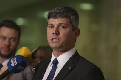  BRASÍLIA, DF, BRASIL, 06/06/2018. O ministro dos Transportes, Portos e Aviação Civil, Valter Casimiro Silveira, durante entrevista coletiva, no Palácio do Planalto. Foto: Valter Campanato/Agência Brasil