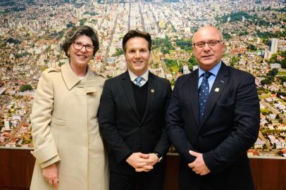 Posse do novo secretário da saúde de Caxias, Geraldo da Rocha Freitas Júnior.Ele substitui a médica Deysi Piovesan.