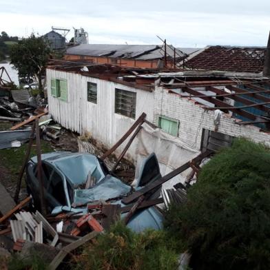  Estragos do temporal em Ciríaco