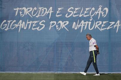  Treino da Selecao Brasileira no CT de Sochi na Russia. Na foto, técnico Tite.Foto: André Mourão/MoWa PressIndexador: Andre Mourao