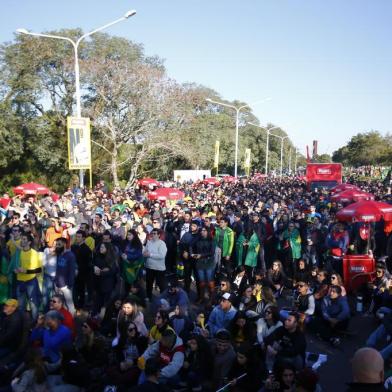  PORTO ALEGRE, RS, BRASIL - 17/06/2018 - Fanfest em Porto Alegre para Brasil x Suíça. (Félix Zucco/Agência RBS)