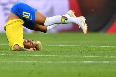 neymar contra a suíça na abertura da copa