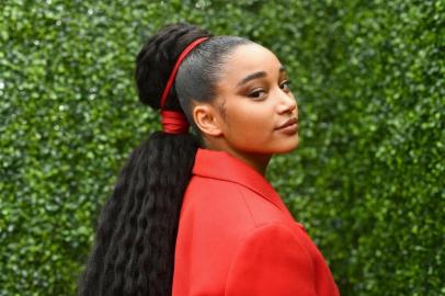 2018 MTV Movie And TV Awards - Red CarpetSANTA MONICA, CA - JUNE 16: Actor Amandla Stenberg attends the 2018 MTV Movie And TV Awards at Barker Hangar on June 16, 2018 in Santa Monica, California.   Emma McIntyre/Getty Images for MTV/AFPEditoria: ACELocal: Santa MonicaIndexador: Emma McIntyreSecao: PeopleFonte: GETTY IMAGES NORTH AMERICAFotógrafo: STF