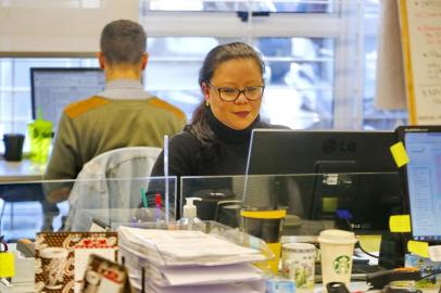  PORTO ALEGRE, RS, BRASIL 20/06/2018 - Joice Silva, foi efetiva e atualmente formada é assistente administrativa na empresa Nelogica. (FOTO: ROBINSON ESTRÁSULAS/AGÊNCIA RBS)