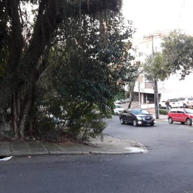 MATAGAL NO BAIRRO MONTSERRAT