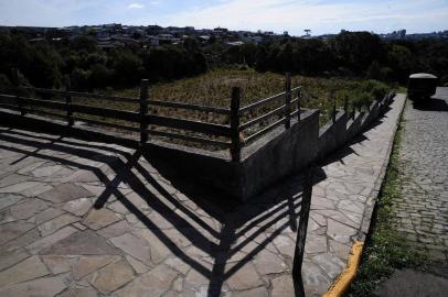  CAXIAS DO SUL, RS, BRASIL, 14/06/2018 -  Obra da escola de educação infantil Mariani está parada em Caxias do Sul . (Marcelo Casagrande/Agência RBS)