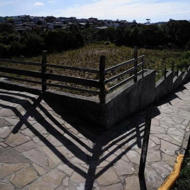  CAXIAS DO SUL, RS, BRASIL, 14/06/2018 -  Obra da escola de educação infantil Mariani está parada em Caxias do Sul . (Marcelo Casagrande/Agência RBS)