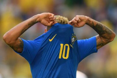  Brazils forward Neymar reacts to a missed shot during the Russia 2018 World Cup Group E football match between Brazil and Costa Rica at the Saint Petersburg Stadium in Saint Petersburg on June 22, 2018. / AFP PHOTO / OLGA MALTSEVA / RESTRICTED TO EDITORIAL USE - NO MOBILE PUSH ALERTS/DOWNLOADSEditoria: SPOLocal: Saint PetersburgIndexador: OLGA MALTSEVASecao: soccerFonte: AFPFotógrafo: STR