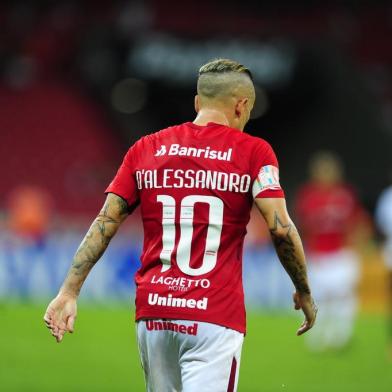 PORTO ALEGRE, RS, BRASIL, 11/04/2018-Inter x Vitória. Jogo válido pela copa do brasil e acontece no estádio Beira-Rio. D'Alessandro. (FOTOGRAFO: ANDRÉ ÁVILA / AGENCIA RBS)