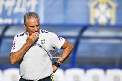 Brazils coach Tite leads a training session at the Yug Sport Stadium, in Sochi, on June 24, 2018, during the Russia 2018 FIFA World Cup football tournament. / AFP PHOTO / Nelson Almeida