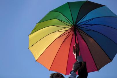  PORTO ALEGRE, RS, BRASIL, 26-06-2016 : Parada LGBT na Redenção. (Foto: ANDRÉ ÁVILA/Agência RBS)