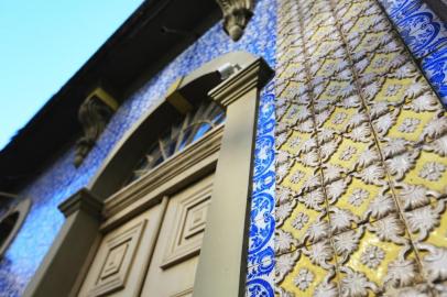  PORTO ALEGRE, RS, BRASIL, 26-06-2018: Casas de azulejos portugueses, no Centro Histórico de Porto Alegre, chamam atenção pelo colorido (FOTO FÉLIX ZUCCO/AGÊNCIA RBS, Editoria de Porto Alegre).