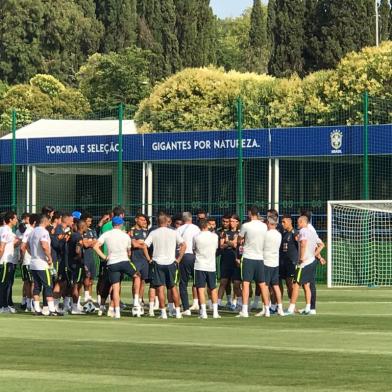 Treino da Seleção em Sochi. Tite. 