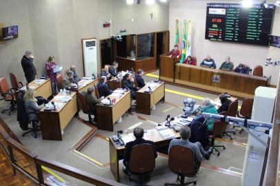 Sessão, denúncia, conversa, vereador Chico Guerra, Rafael Bado, ex-coordenador de Relações Comunitárias, Câmara de Vereadores, Caxias do Sul