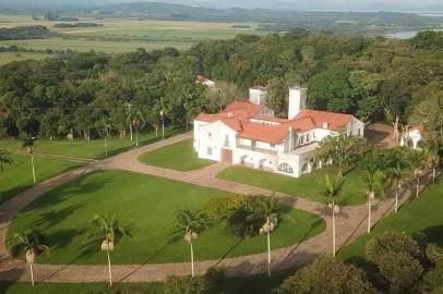 fazenda arado velho , casarão do Breno Caldas