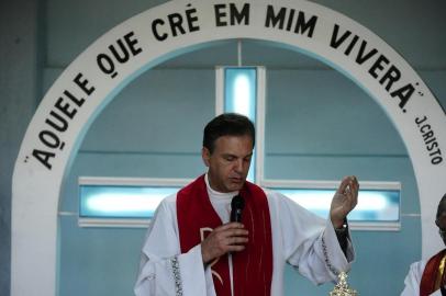 Padre Evair Heerdt Michels está sendo investigado por envolvimento com pornografia infantil e suspeita de abuso sexual