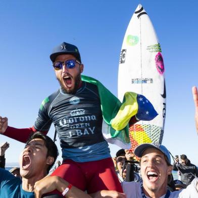 2018 Corona Open J-BayPHOTO: © WSL / Cestari SOCIAL : @wsl @kc80.  This image is provided by the Association of Surfing Professionals LLC (World Surf League) royalty-free  for editorial use only. No commercial rights are granted to the Images in any way. The Images are provided on an as is basis and no warranty is provided for use of a particular purpose. Rights to individuals within the Images are not provided. The copyright is owned by World Surf League. Sale or license of the Images is prohibited. ALL RIGHTS RESERVED.Editoria: EDILocal: Jeffreys BayIndexador: Kelly CestariSecao: EditorialFonte: www.worldsurfleague.comFotógrafo: Photographer