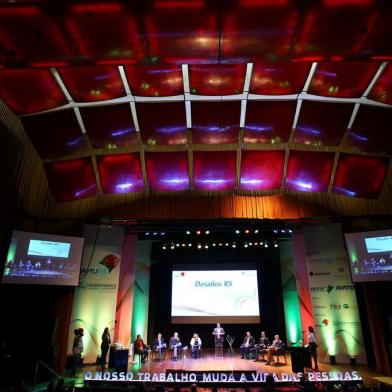  PORTO ALEGRE, RS, BRASIL, 05-07-2018. Famurs promove debate com candidatos ao governo do RS no Theatro Dante Barone, na Assembleia Legislativa. (LAURO ALVES/AGÊNCIA RBS)