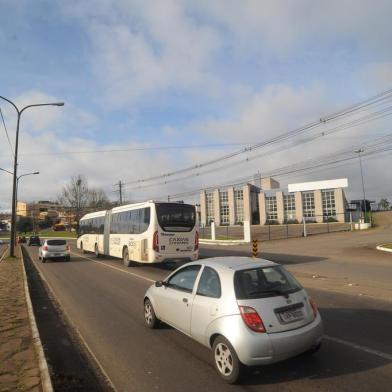  CAXIAS DO SUL, RS, BRASIL, 04/07/2018. Plano Diretor prevê alteração nos projetos das estações de passageiros em Caxias. Na foto, um dos locais cotados para a instalação de uma estação de integração do transportet coletivo. BR-116, em na antiga Brasdiesel. (Porthus Junior/Agência RBS)