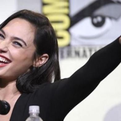 Gal Gadot consegue tirar Brett Ratner de sequência de Mulher-Maravilha