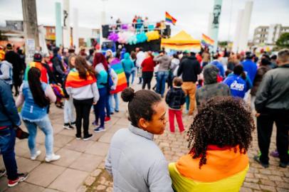  PORTO ALEGRE, RS, BRASIL, 08/07/2018 : Primeira Parada LGBT da Restinga, a LGBTinga. (Omar Freitas/Agência RBS)