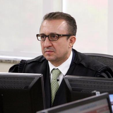 24/10/2017 - Desembargador federal Rogério Favreto no julgamento dos recursos de apelação na 3ª Turma do TRF4 - Caso Beach Clubs/Jurerê - Foto: Sylvio Sirangelo/TRF4